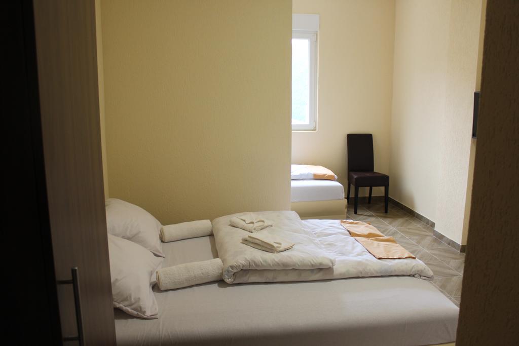 Guesthouse Eko Piva Pluzine Exterior photo
